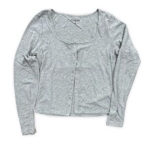 Abercrombie & Fitch Light Gray Essentials Shirt Women’s size small